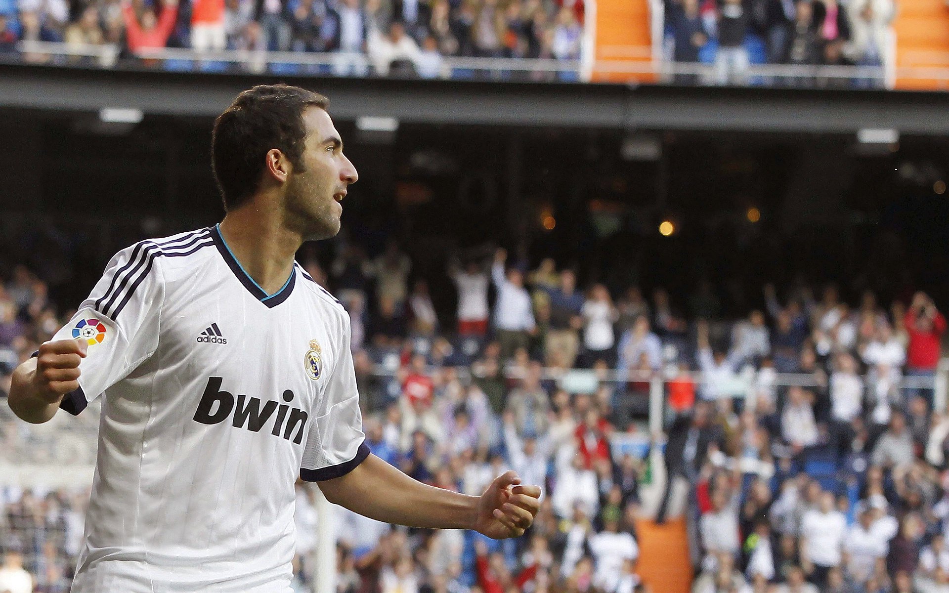 英超冠军悬念:排兵布阵,胜负只在一线之间!,英超列届冠军